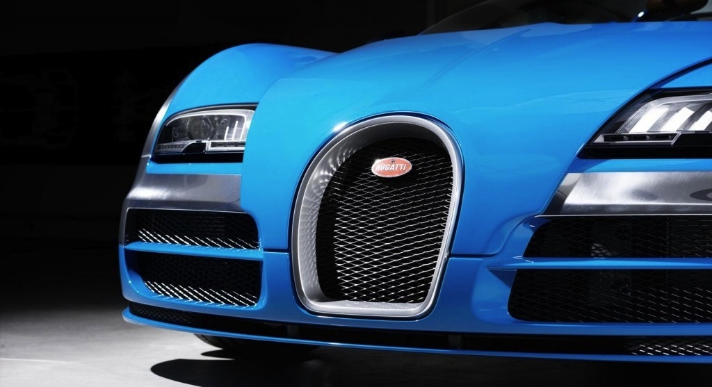Bugatti Veyron titanium grill