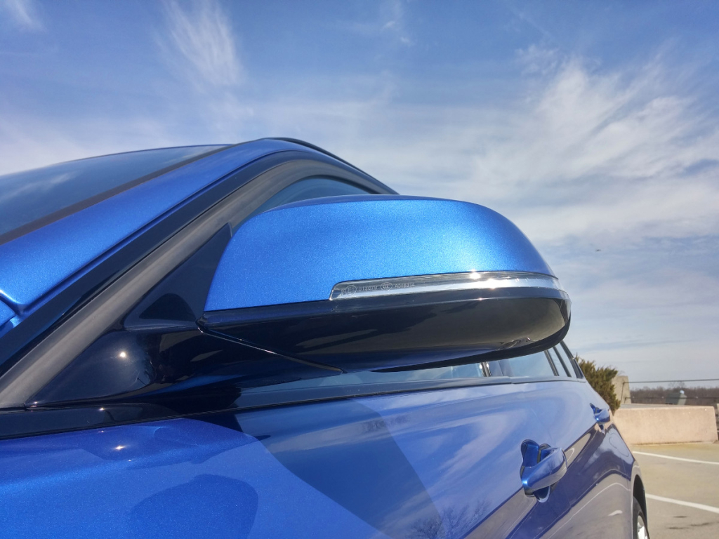 2015-bmw-328i-sport-wagon-estoril-blue-122953-1200x900