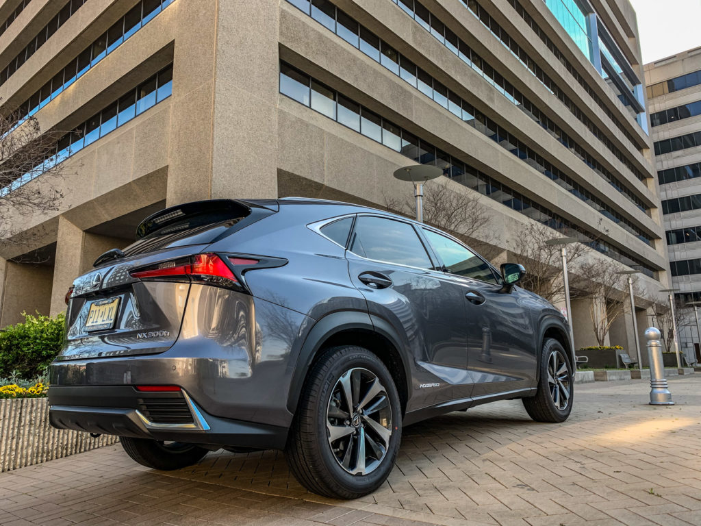 Lexus NX300h Luxury